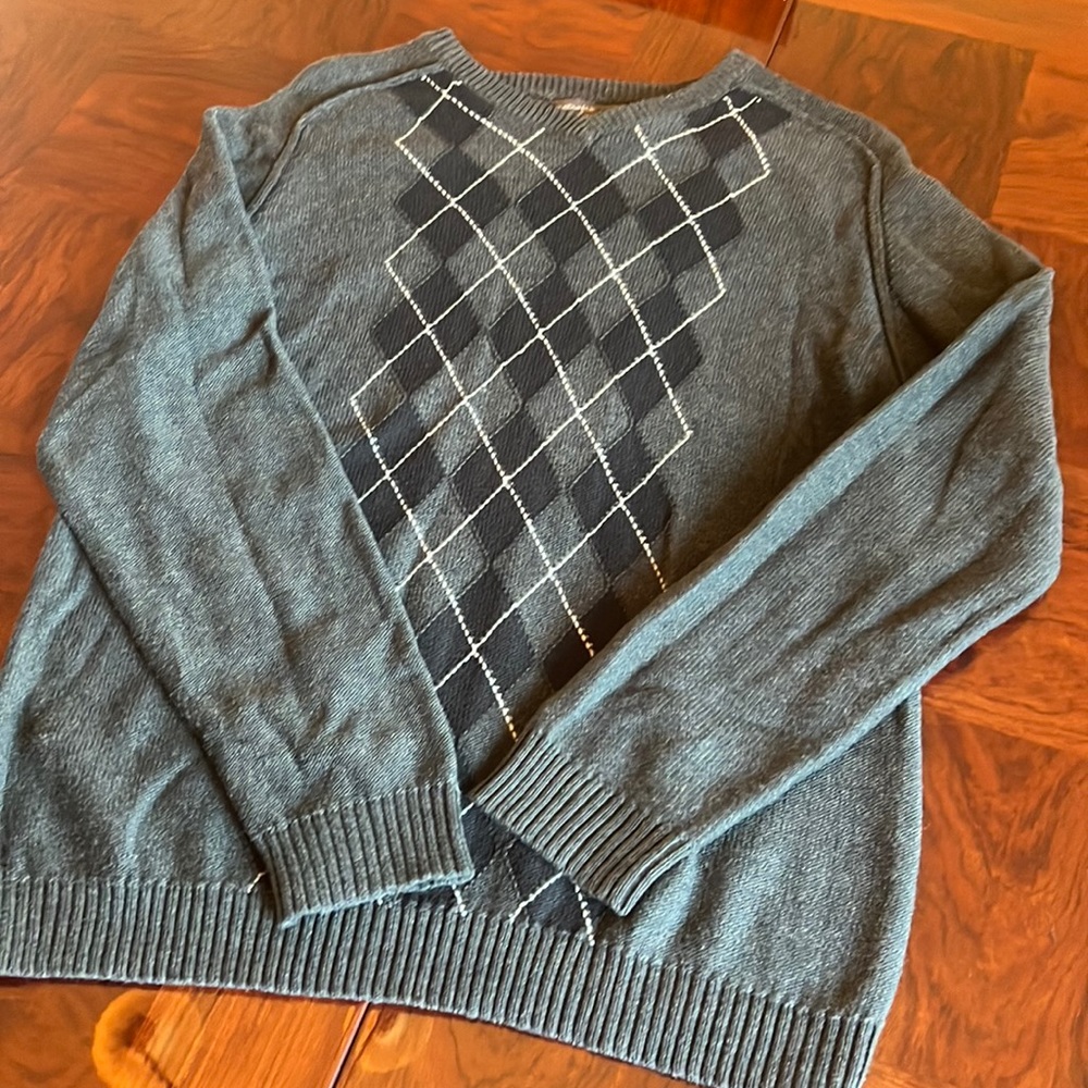 Retrofit Argyle V-Neck Sweater, Used. Size: L